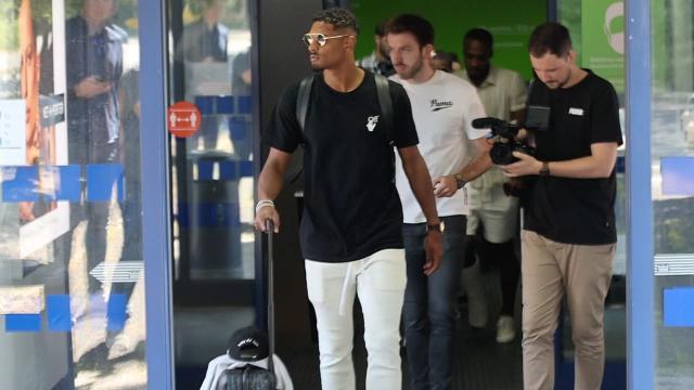 开云体育登录-两位9号到位+两位核心续约！德甲欧冠军团捷报频传